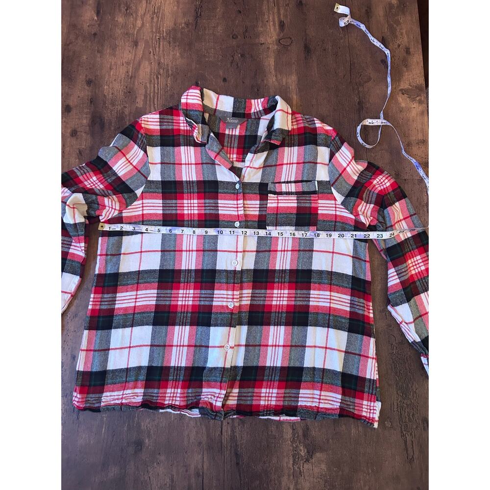 Women’s Super Soft Lightweight Loose Fitting Holiday Red & Green Winter Flannel - Picture 3 of 10